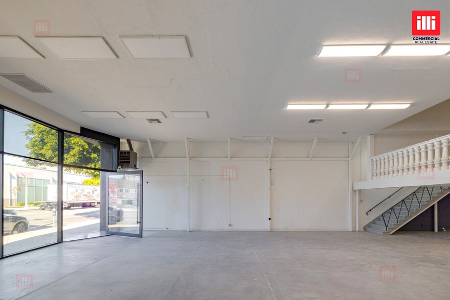 More Photos Of 446 S La Brea Ave, Los Angeles Storefront Retail Office For Lease