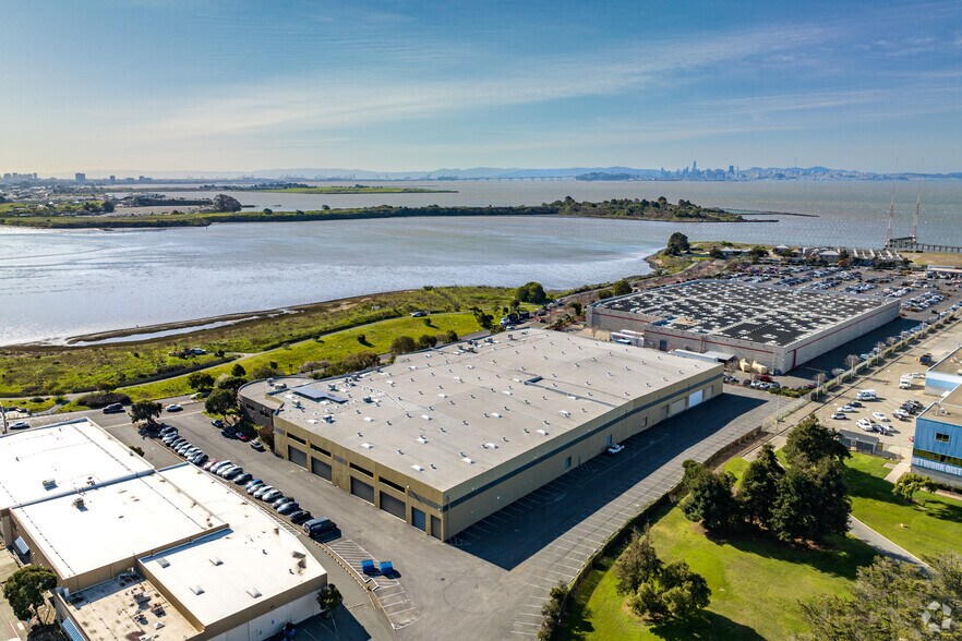 More Photos Of 4901-4911 Central Ave, Richmond Showroom For Lease