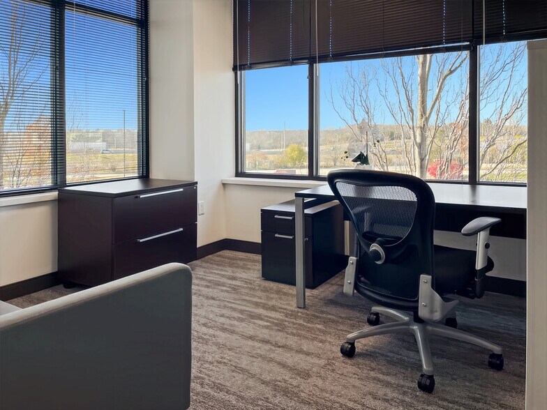 More Photos Of 11414 W Park Pl, Milwaukee Coworking Space