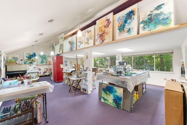 More Photos Of 1346 Hill Rd, Charlotte Office For Sale