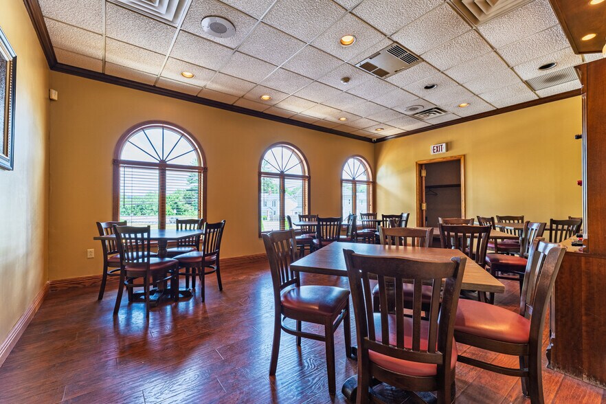 More Photos Of 400 S Center Ave, New Stanton Restaurant For Sale