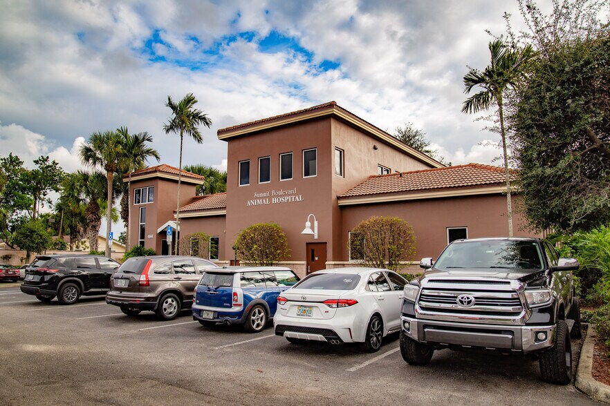 More Photos Of , West Palm Beach General Retail For Sale