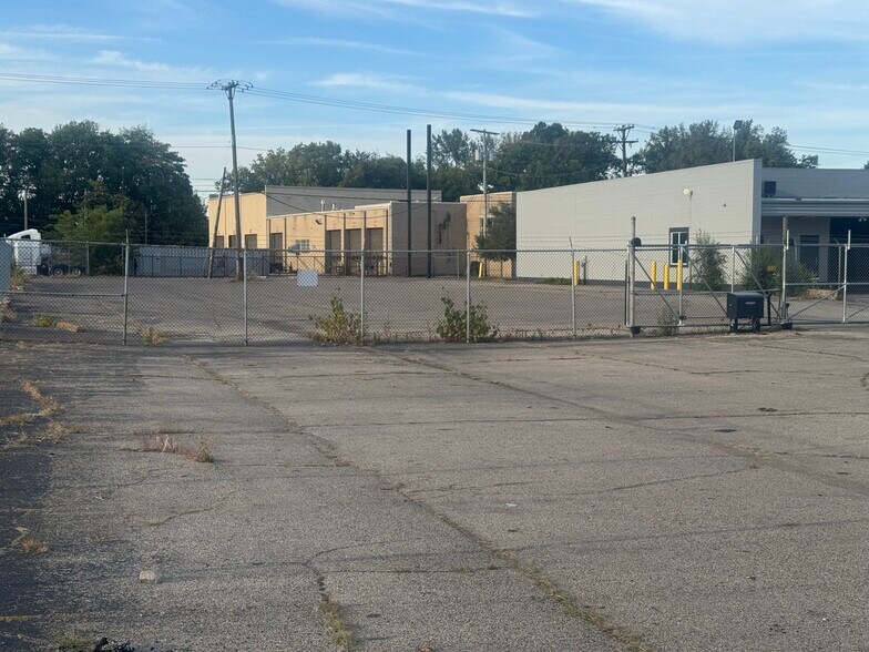 More Photos Of 1610 Stanley Ave, Dayton Industrial For Lease