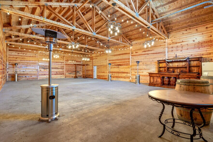 More Photos Of 2 County Road 2141 rd, Alpine Hotel For Sale