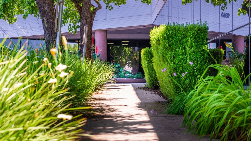 More Photos Of 1860 Howe Ave, Sacramento Medical For Lease