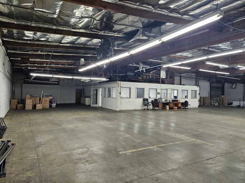 More Photos Of 777 Stanford Ave, Los Angeles Warehouse For Lease