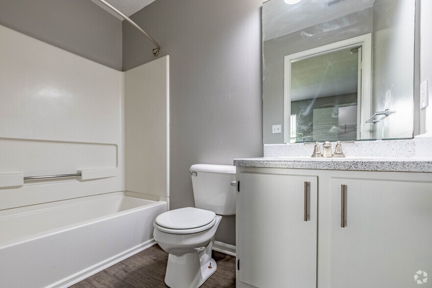 More Photos Of 100 River Rd, Lawrenceburg Apartments For Sale