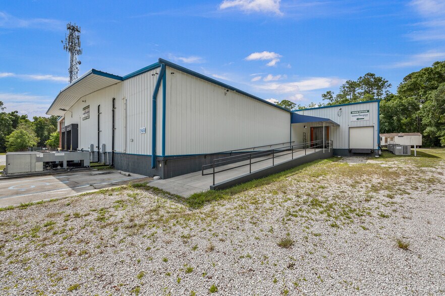 More Photos Of 19450 E County Road 1474, Hawthorne Refrigeration Cold Storage For Sale