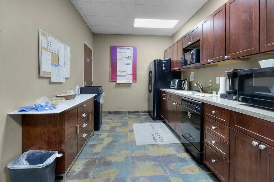 More Photos Of 695 Pro Med Ln, Carmel Medical For Sale