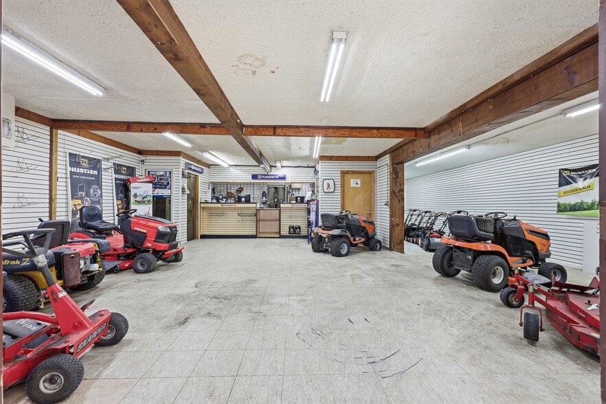 More Photos Of 4545 Saint Johns Ave, Jacksonville Service For Sale