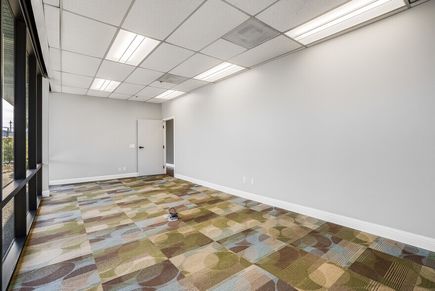 More Photos Of 1300 Industrial Rd, San Carlos Research And Development For Lease