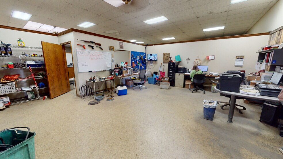 More Photos Of 9513 Brown Ln, Austin Warehouse For Sale