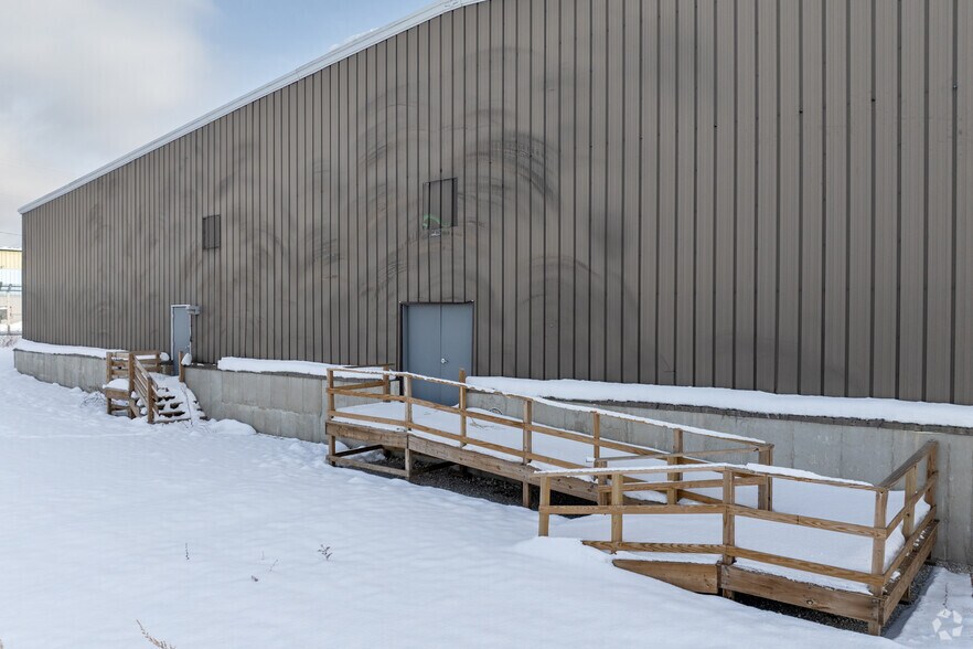 More Photos Of 3710 S California Ave, Chicago Warehouse For Lease