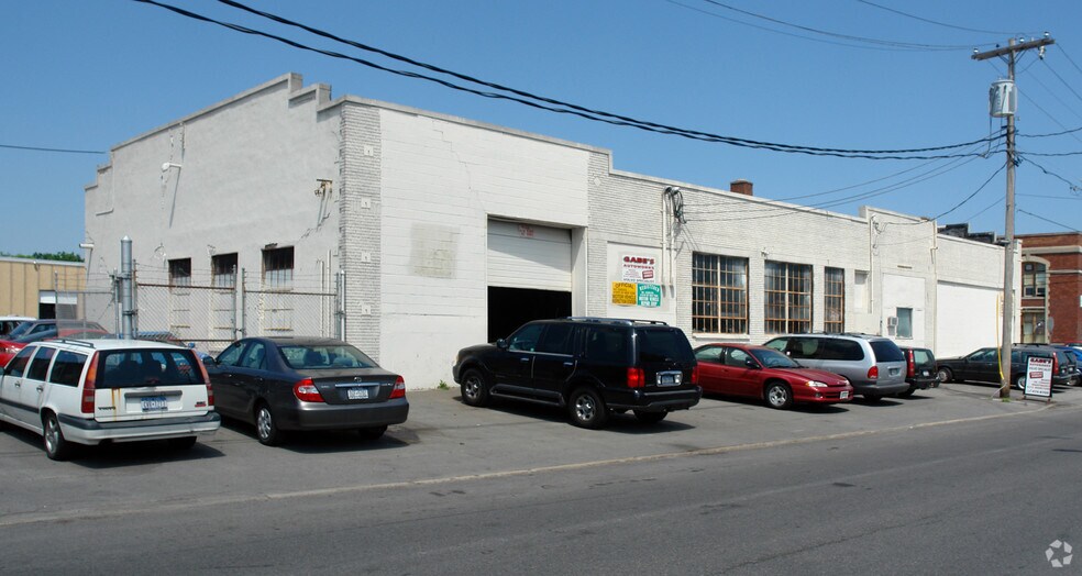 More Photos Of 215 Park Ave, Syracuse Service For Lease