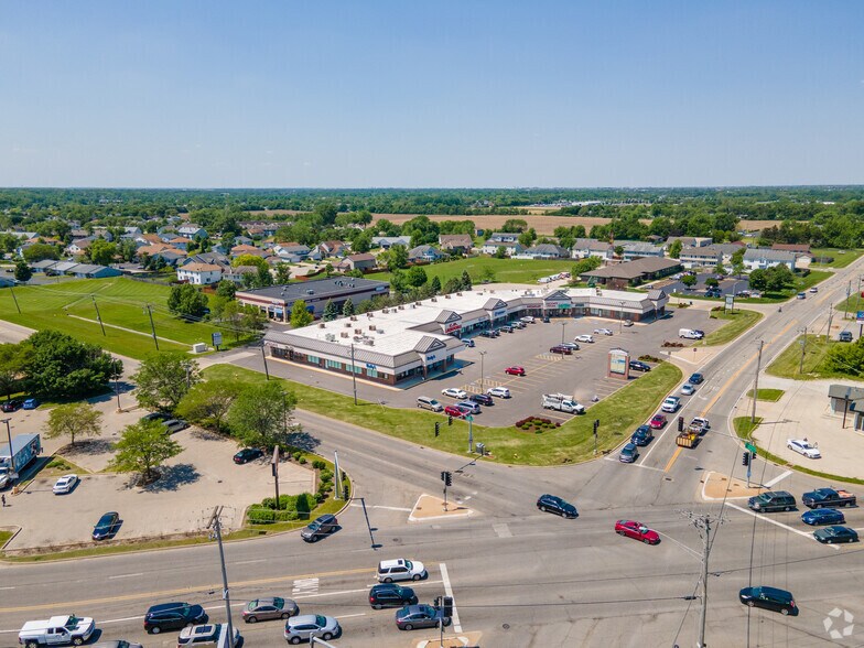 More Photos Of 2400 Caton Farm Rd, Crest Hill Unknown For Lease