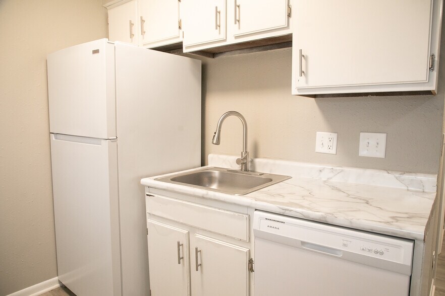 More Photos Of 4206 Frances St, Omaha Apartments For Sale