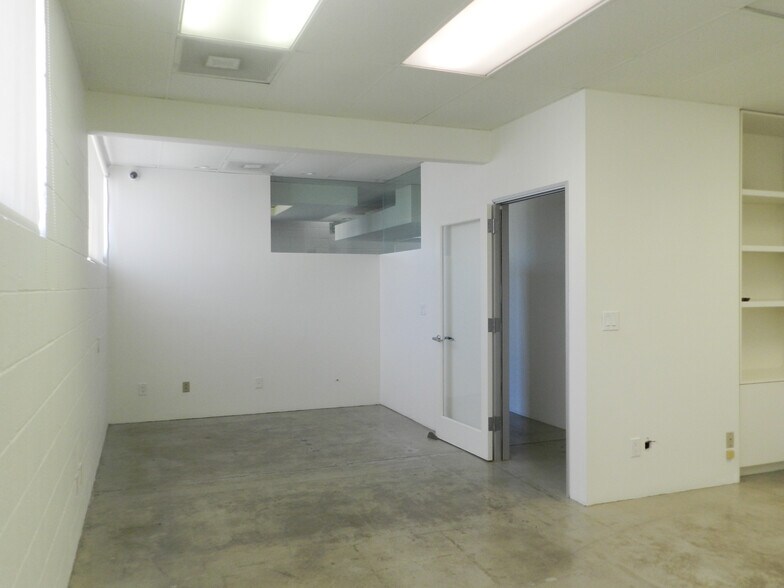 More Photos Of 1311 Broadway, Santa Monica Office For Lease