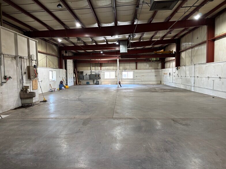 More Photos Of N114W18775 Clinton Dr, Germantown Manufacturing For Sale