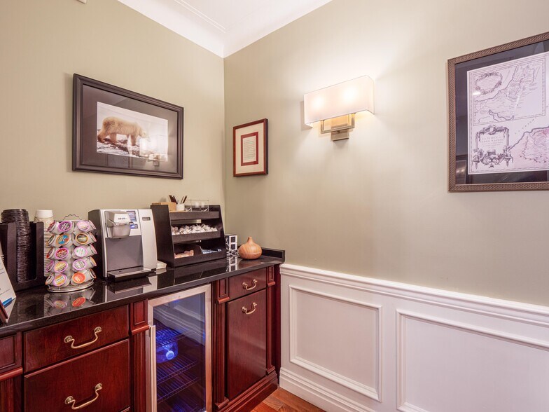 More Photos Of 1111 Park Ave, New York Apartments For Sale