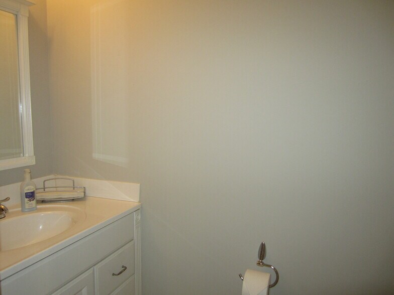 More Photos Of 452 E Paces Ferry Rd NE, Atlanta Office For Sale