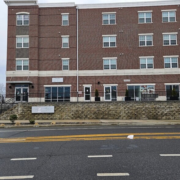Primary Photo Of 505 W 7th St, New Castle Apartments For Lease
