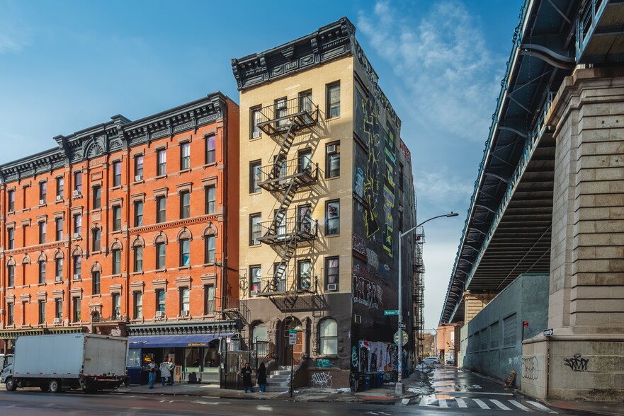 More Photos Of 125 Madison St, New York Apartments For Sale