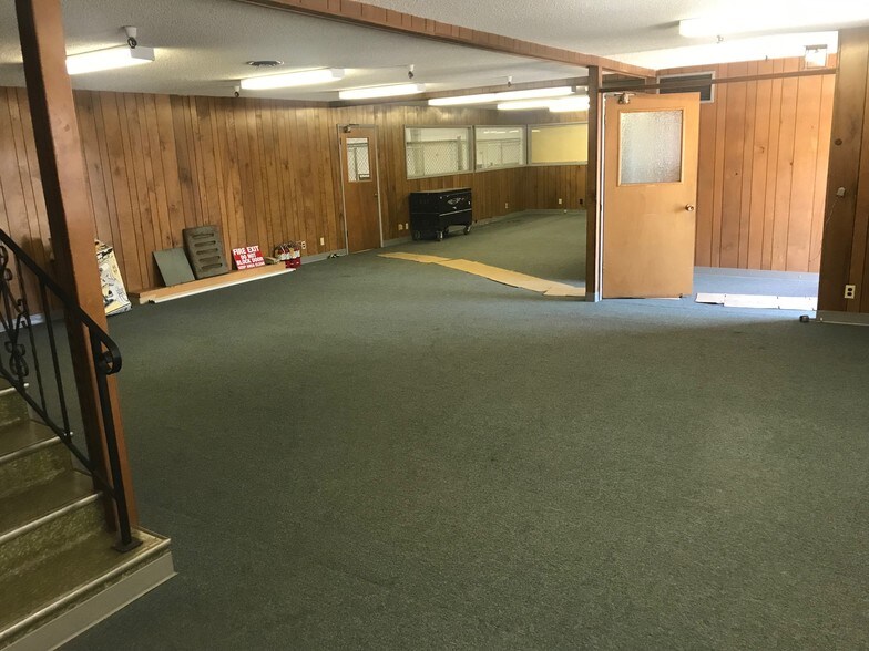 More Photos Of 691 S 31st St, Richmond Warehouse For Lease