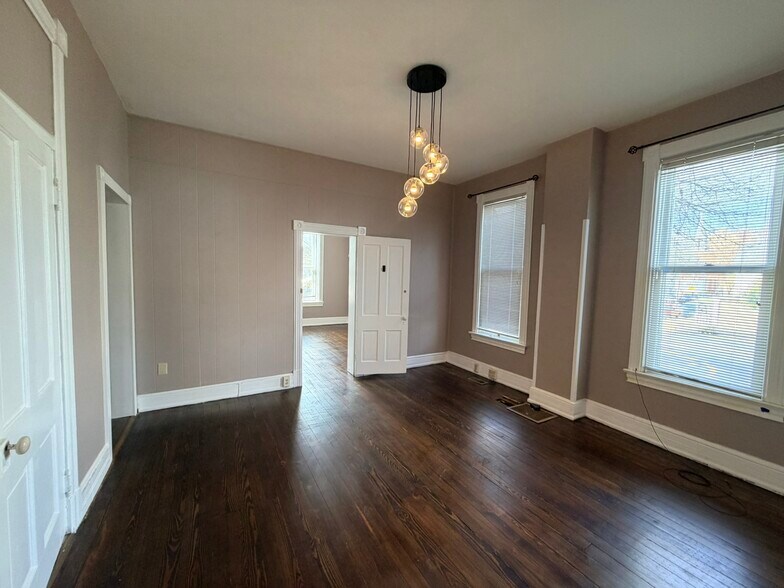 More Photos Of 228 E Washington St, Hagerstown Office Residential For Sale