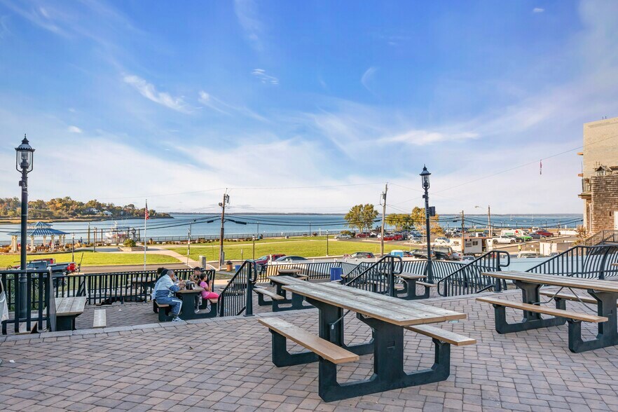 More Photos Of 25 W Front St, Keyport Bank For Lease