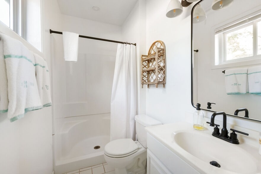 More Photos Of 1393 Markan Dr NE, Atlanta Multifamily For Sale