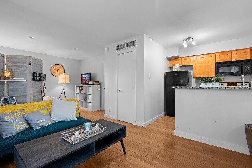 More Photos Of 2523 Durwood St, Austin Apartments For Sale