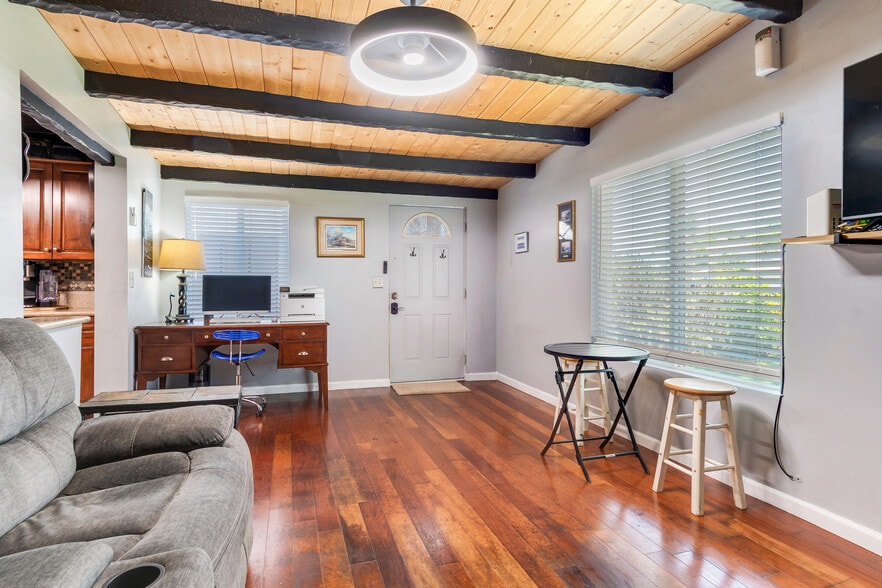 More Photos Of 916 Imperial Beach Blvd, Imperial Beach Apartments For Sale