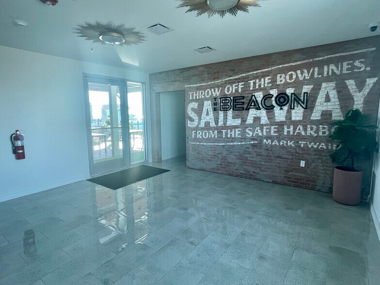 More Photos Of 807 N Upper Broadway St, Corpus Christi Office For Lease