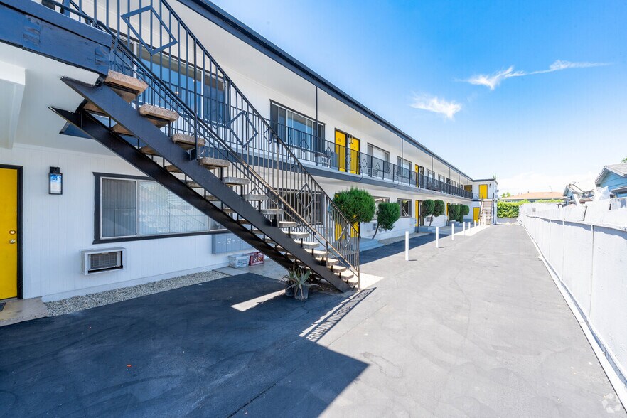 More Photos Of 1445 N Avenue 47, Los Angeles Apartments For Sale