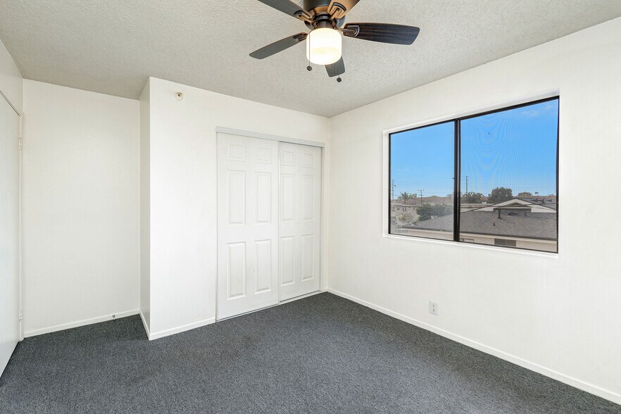 More Photos Of 12501 Kornblum Ave, Hawthorne Apartments For Sale