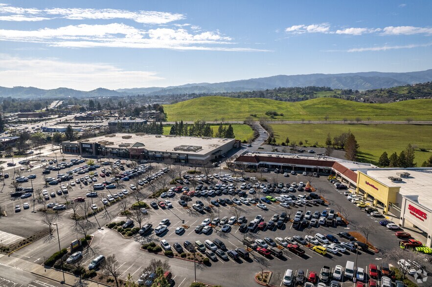 More Photos Of 100-152 Browns Valley Pky, Vacaville Unknown For Lease