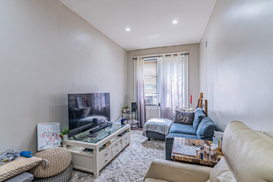 More Photos Of 307 Clinton Pl, Newark Apartments For Sale