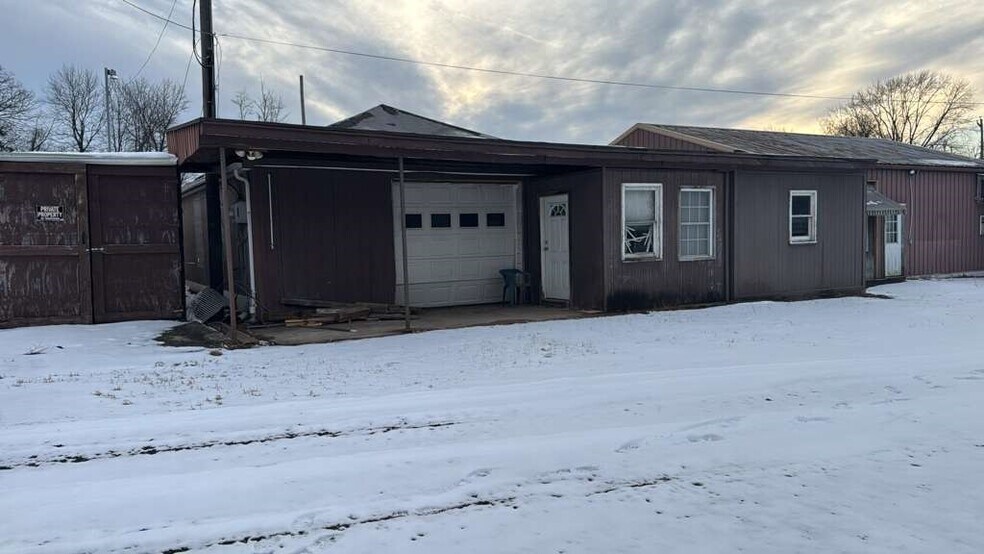 More Photos Of 2690 E Harrisburg Pike, Middletown Freestanding For Lease