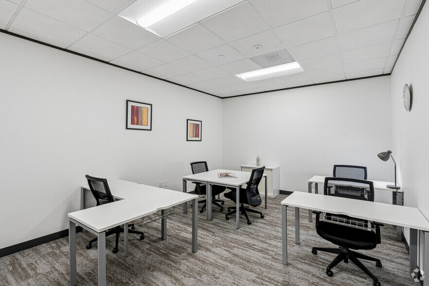 More Photos Of 1415 Louisiana St, Houston Coworking Space