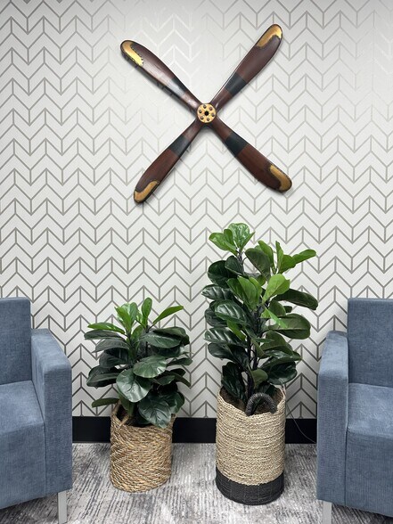 More Photos Of 3029 S Sherwood Forest Blvd, Baton Rouge Office For Sale