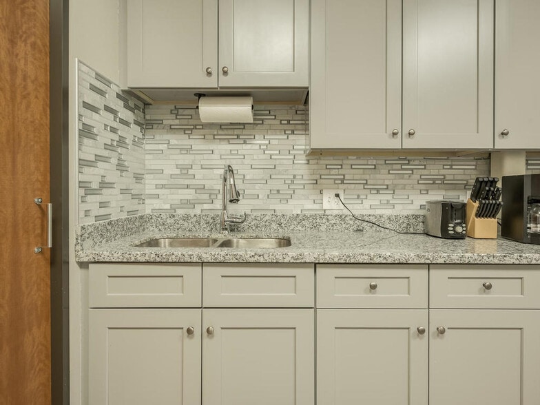 More Photos Of 13802 Ida Ridge Dr, Austin Office Residential For Sale