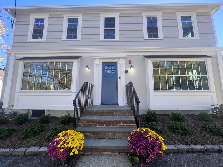 More Photos Of 135 Main St, Chatham Medical For Lease