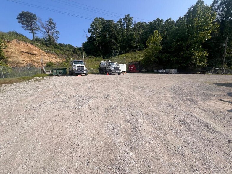 More Photos Of 2220 State Route 3, Catlettsburg Manufacturing For Sale