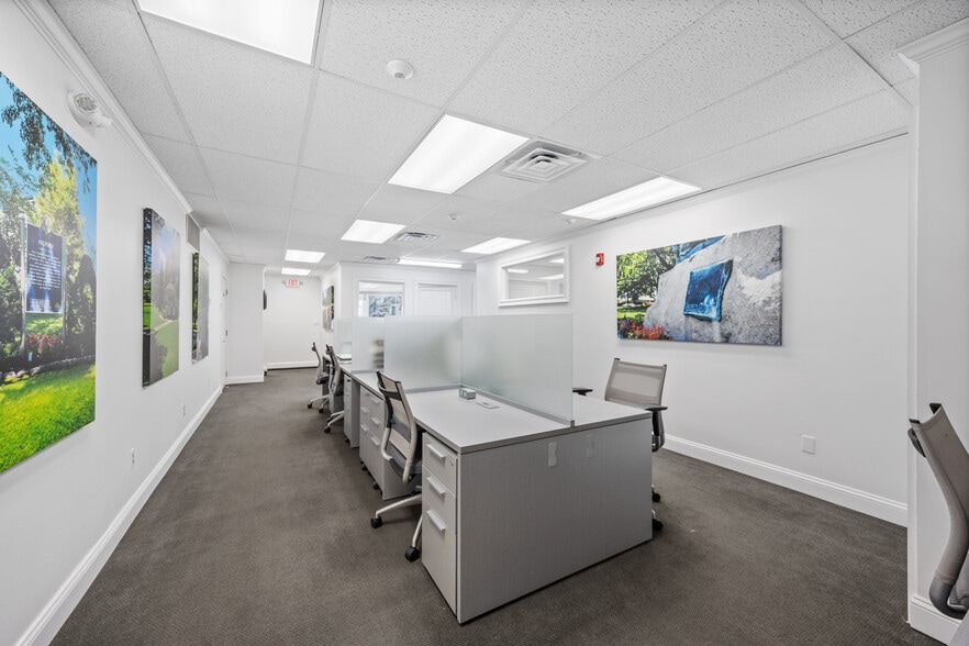 More Photos Of 179 N Broad St, Milford Medical For Lease