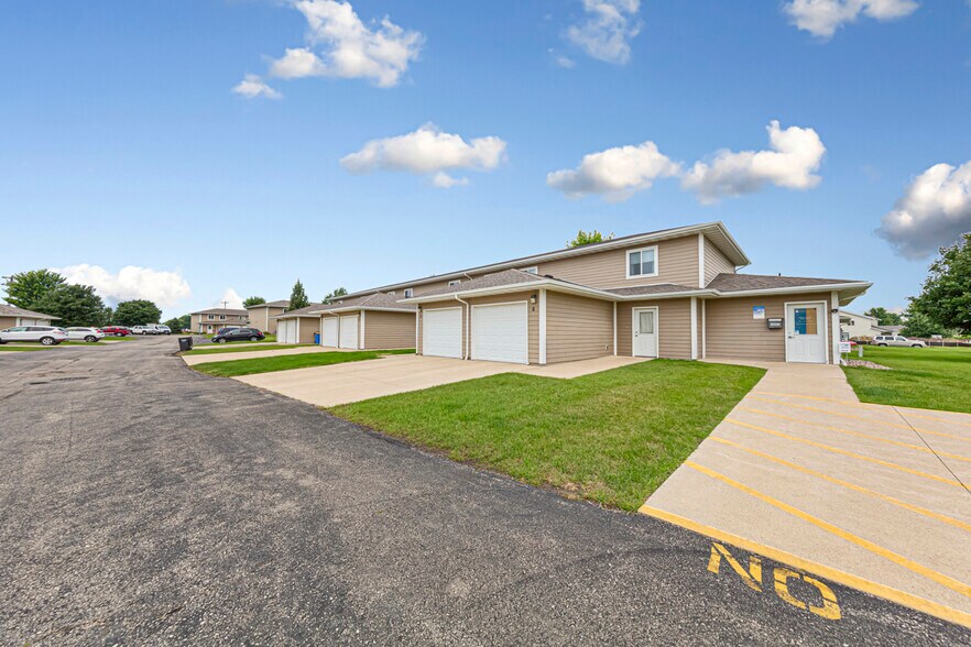 More Photos Of 665 El Dorado Ln SE, Owatonna Multifamily For Sale