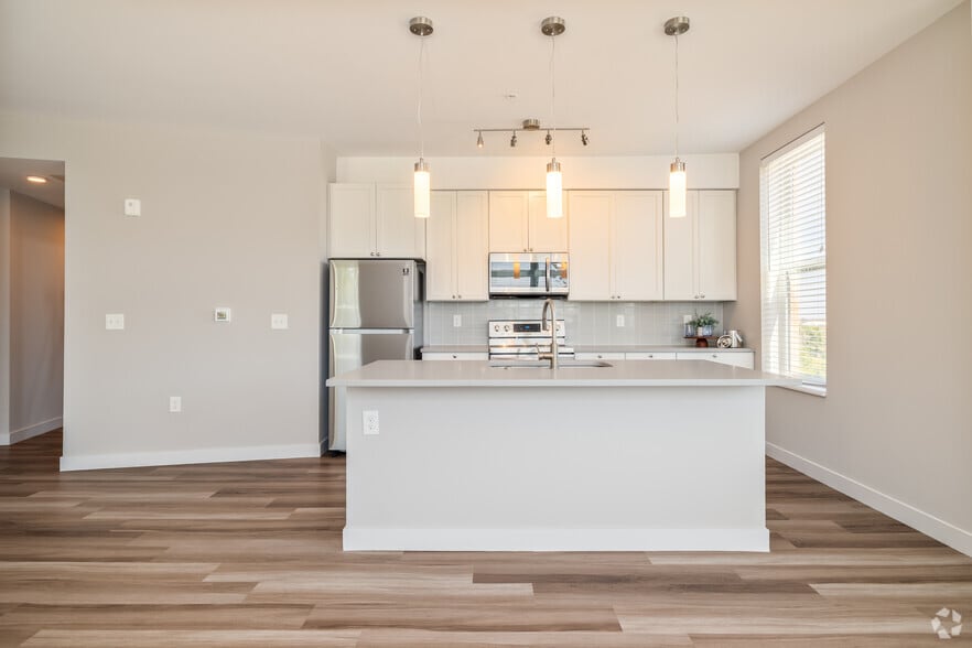 More Photos Of 2800 Franklin Blvd, Cleveland Apartments For Lease