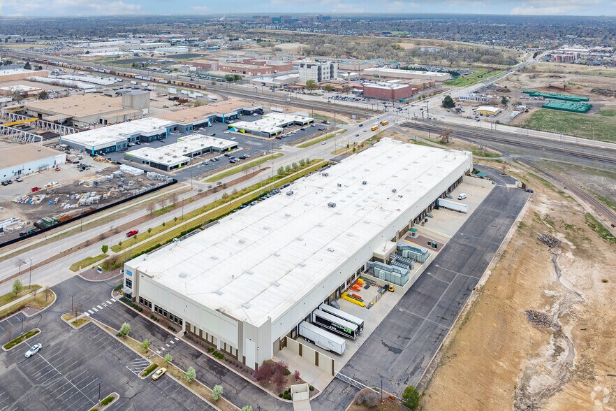 More Photos Of 3801 N Havana St, Denver Distribution For Lease