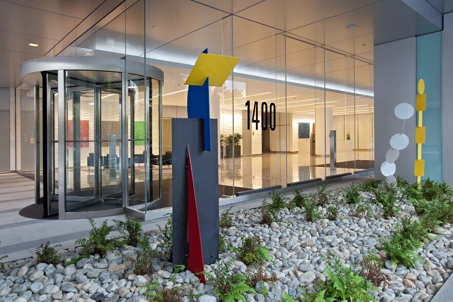 More Photos Of 1400 Crystal Dr, Arlington Office For Lease