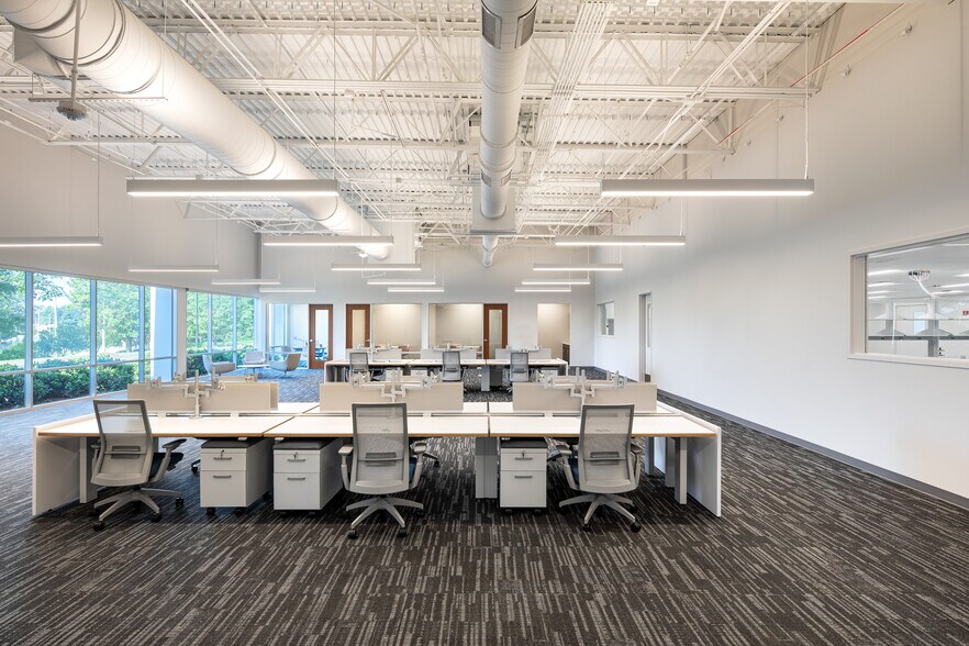 More Photos Of 5151 McCrimmon Pky, Morrisville Unknown For Lease