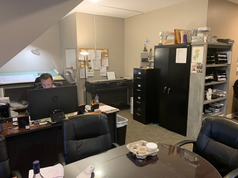 More Photos Of 399 Oak St, South Amboy Flex For Lease